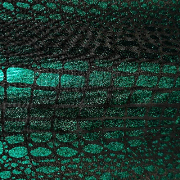Women's  snakeskin print metallic green midi / mini skirt SXY Collection - Picture 3 of 3